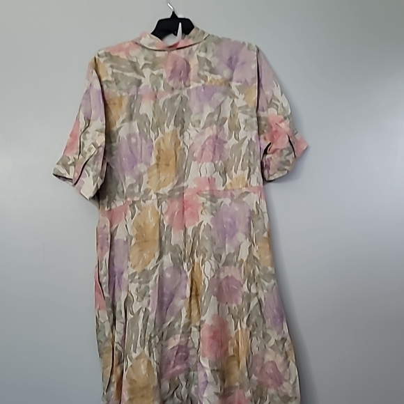 Lauren Ralph Lauren Floral Tie-Front Linen Shirt Dress - Picture 9 of 10